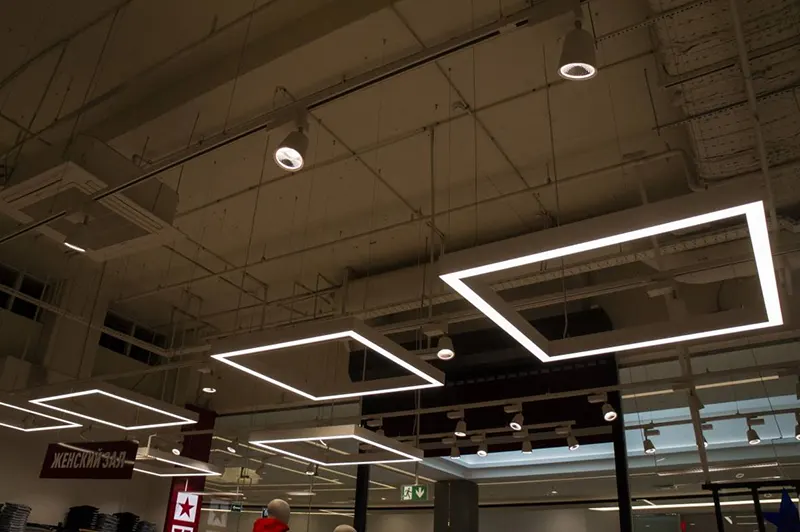 Ruban LED flexible utilisé dans les secteurs commerciaux et architecturaux (9)