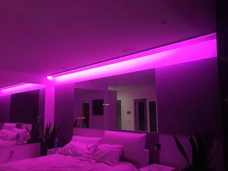 LED flex tape used in bedroom (13)