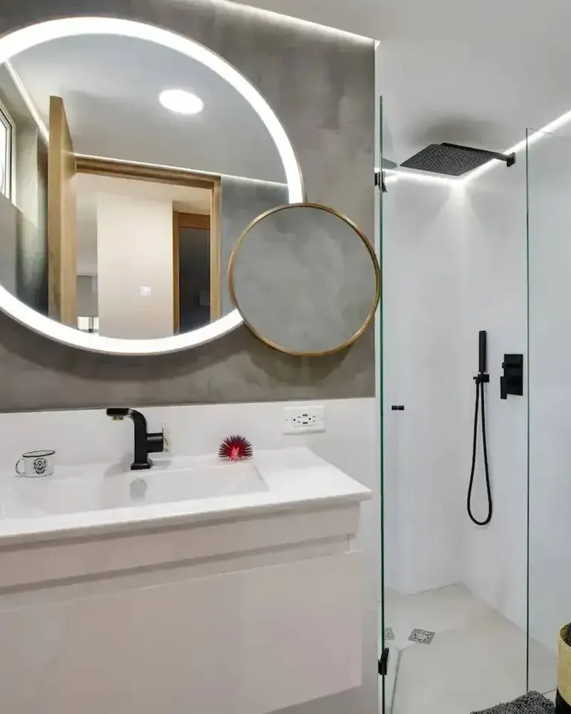 LED strip light used in bathroom