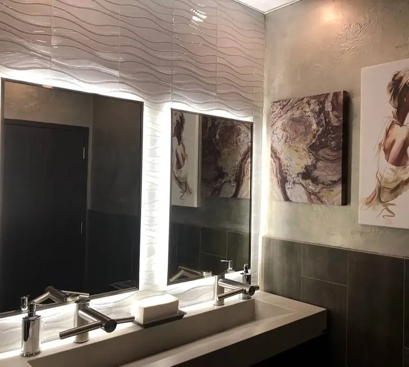 Striscia luminosa a LED utilizzata in bagno (17)