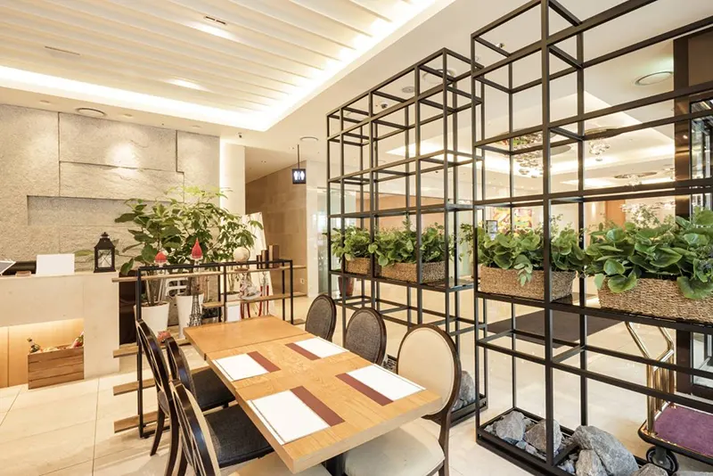 Fita de iluminação LED flexível utilizada em restaurantes (7)