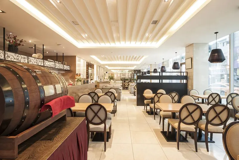 flexible LED strip lighting used in restaurant (8)