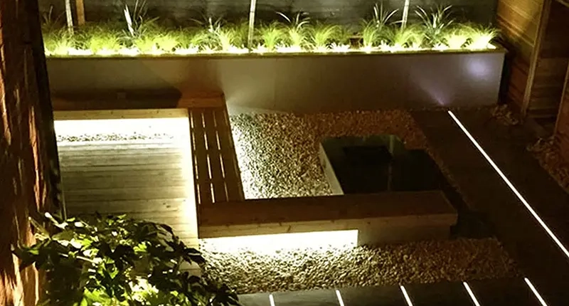 Fita LED 230V como Iluminação de Jardim Exterior