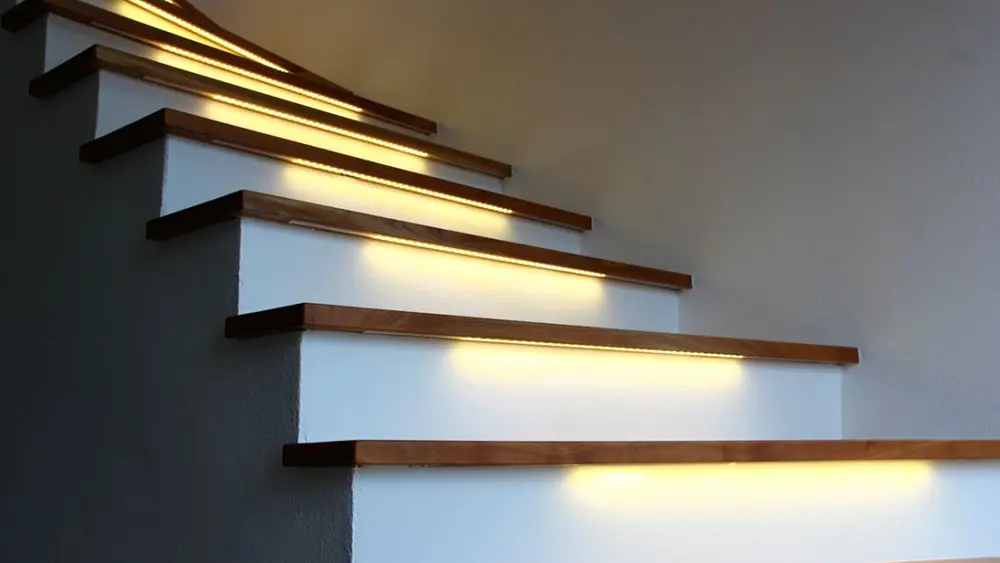 LED-strips i trappebelysning