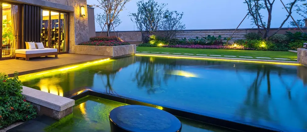 LED Strips in Swimming Pool Edge Lighting
