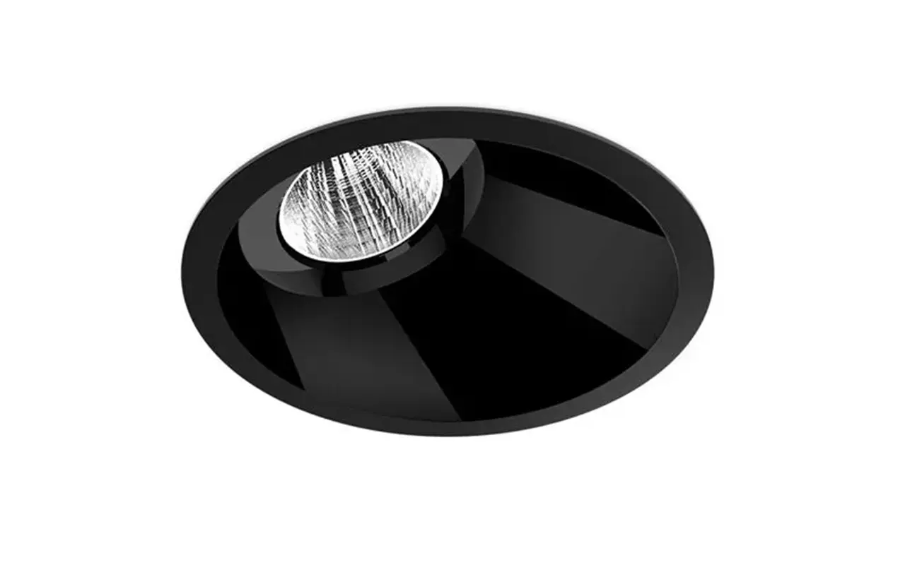 asymmetric LED spotlight