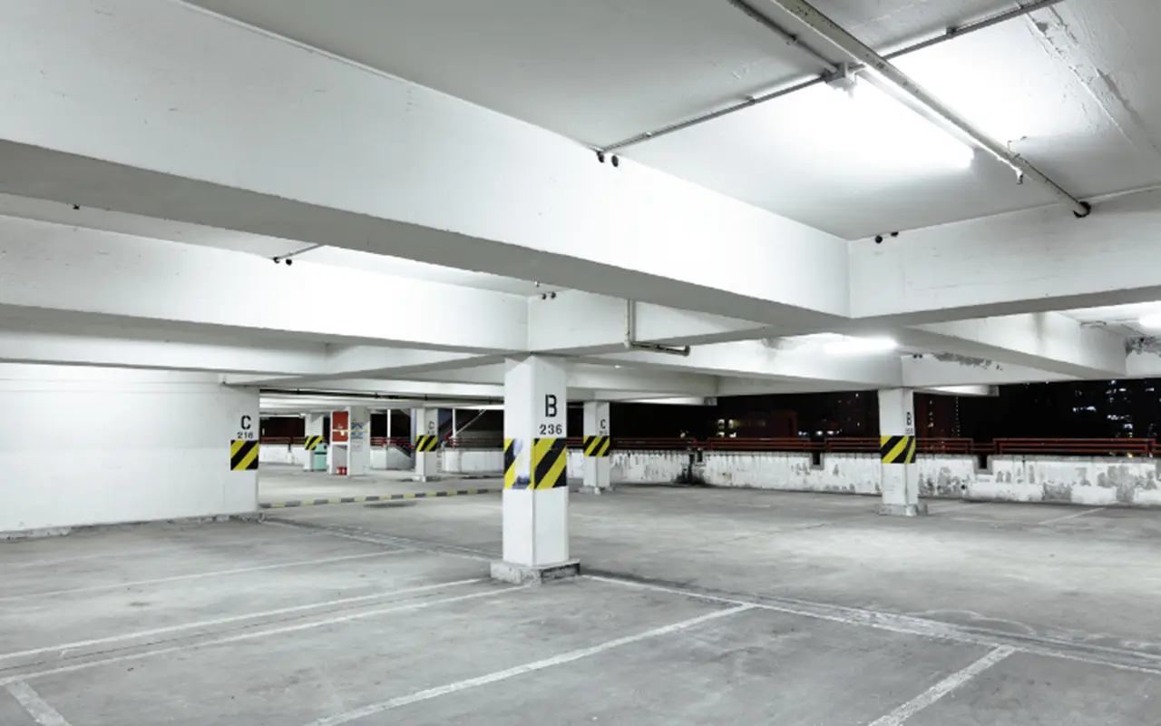 iluminação de garagem luz fria