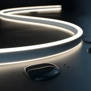 Que se passe-t-il si les bandes LED sont mouillées ?