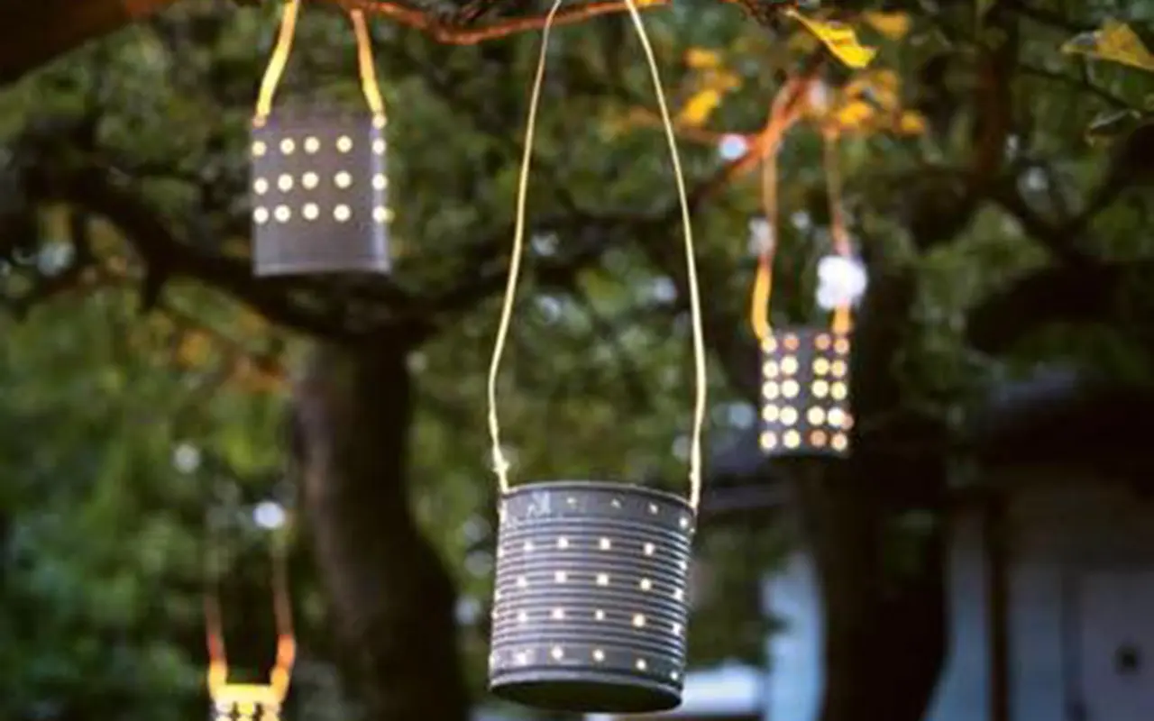 14. Recycled and Upcycled Lighting2