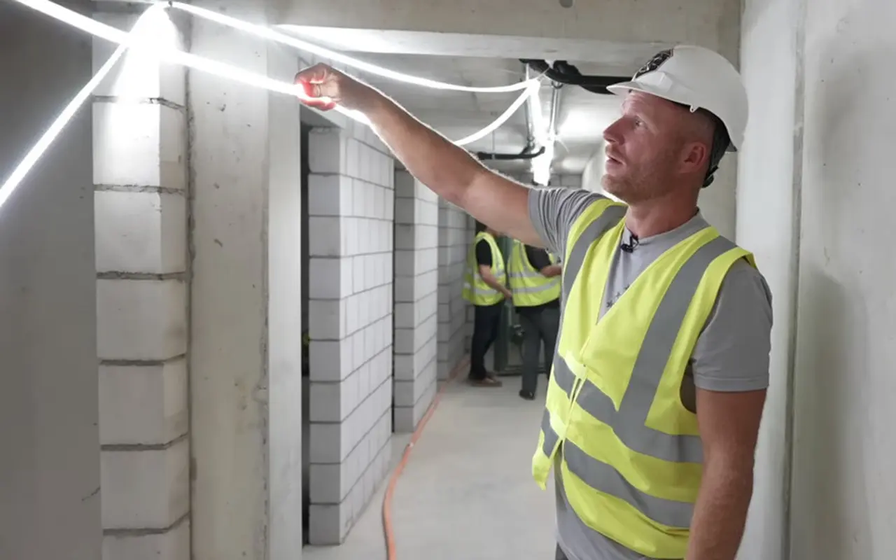 Choosing the Right LED Strip Work Light for Your Construction Site